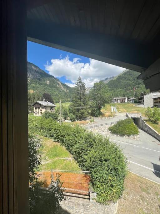 Le Grenier Du Geant Apartment